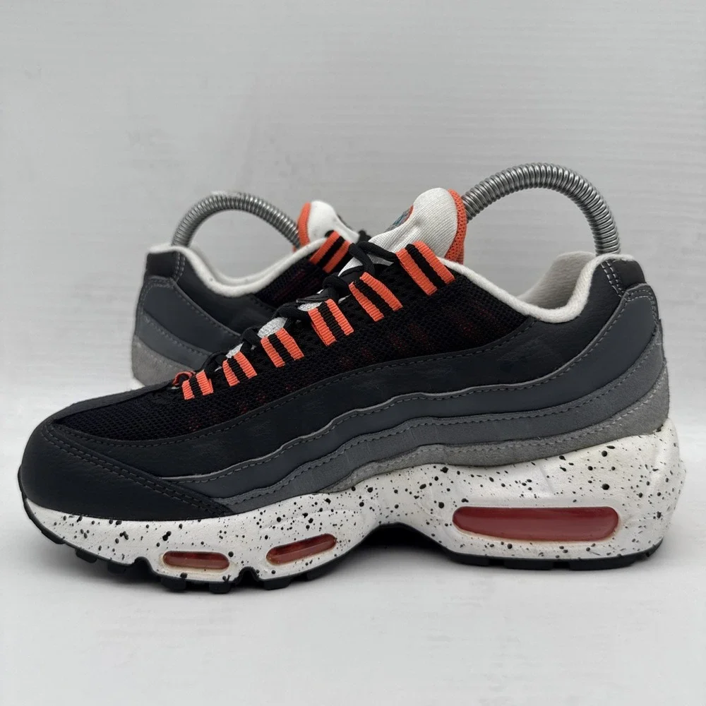 Nike Air Max 95 Recraft Black Athletic Shoes Sneakers CJ3906-008 Youth SZ 5 Y